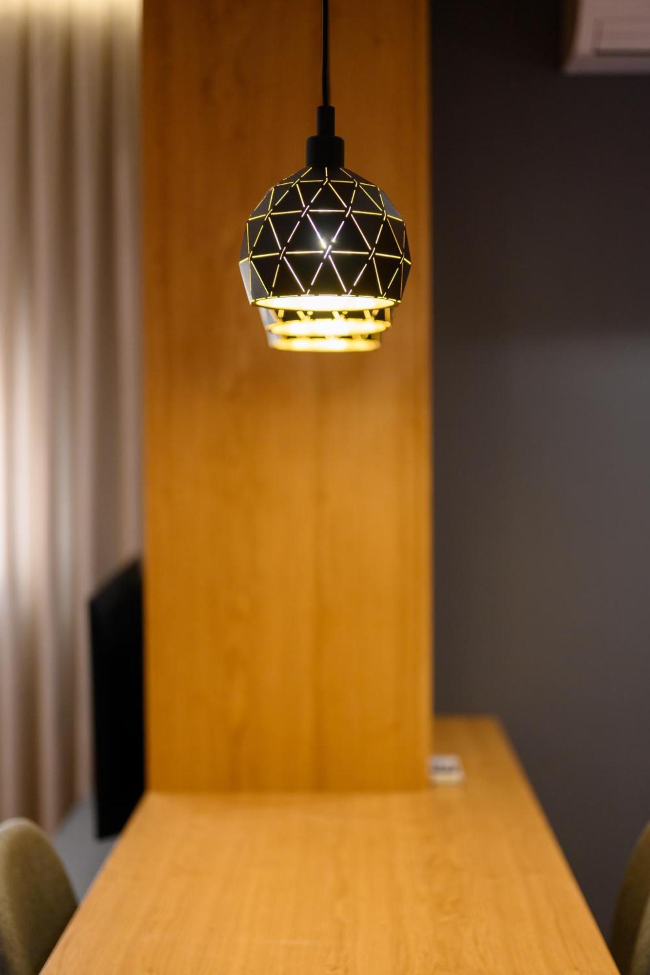 Adore Apartment *